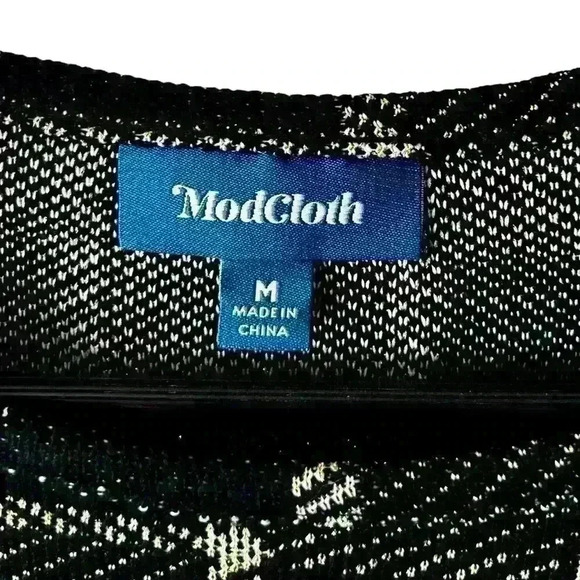 ModCloth Geometric Print Sleeveless Sweater Dress Black Gold Fit Flare Plaid Med - Picture 3 of 4